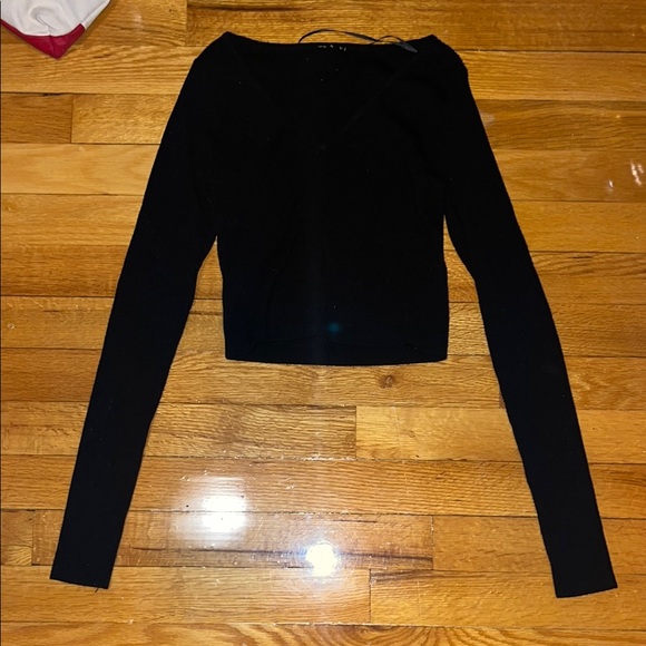Black V-Neck Long Sleeve Top - Picture 1 of 3